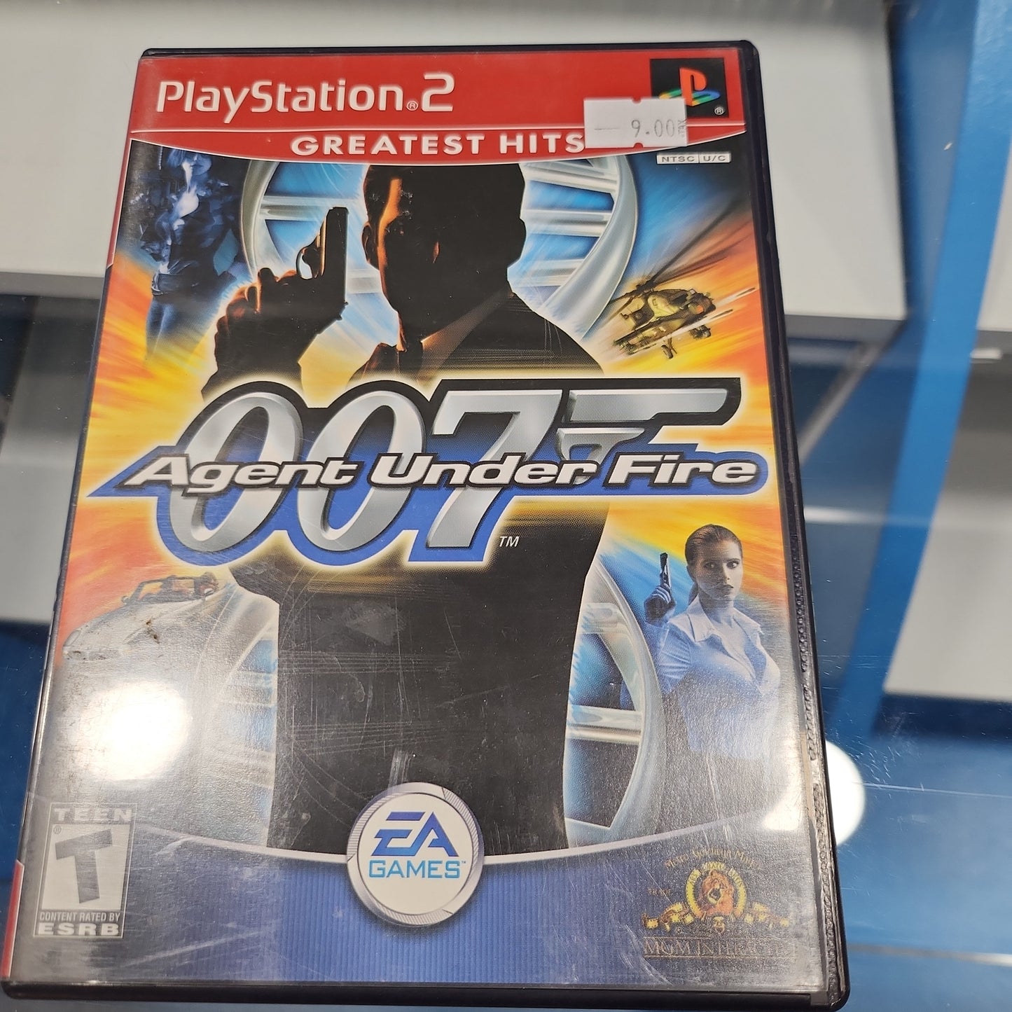 007 agent under fire