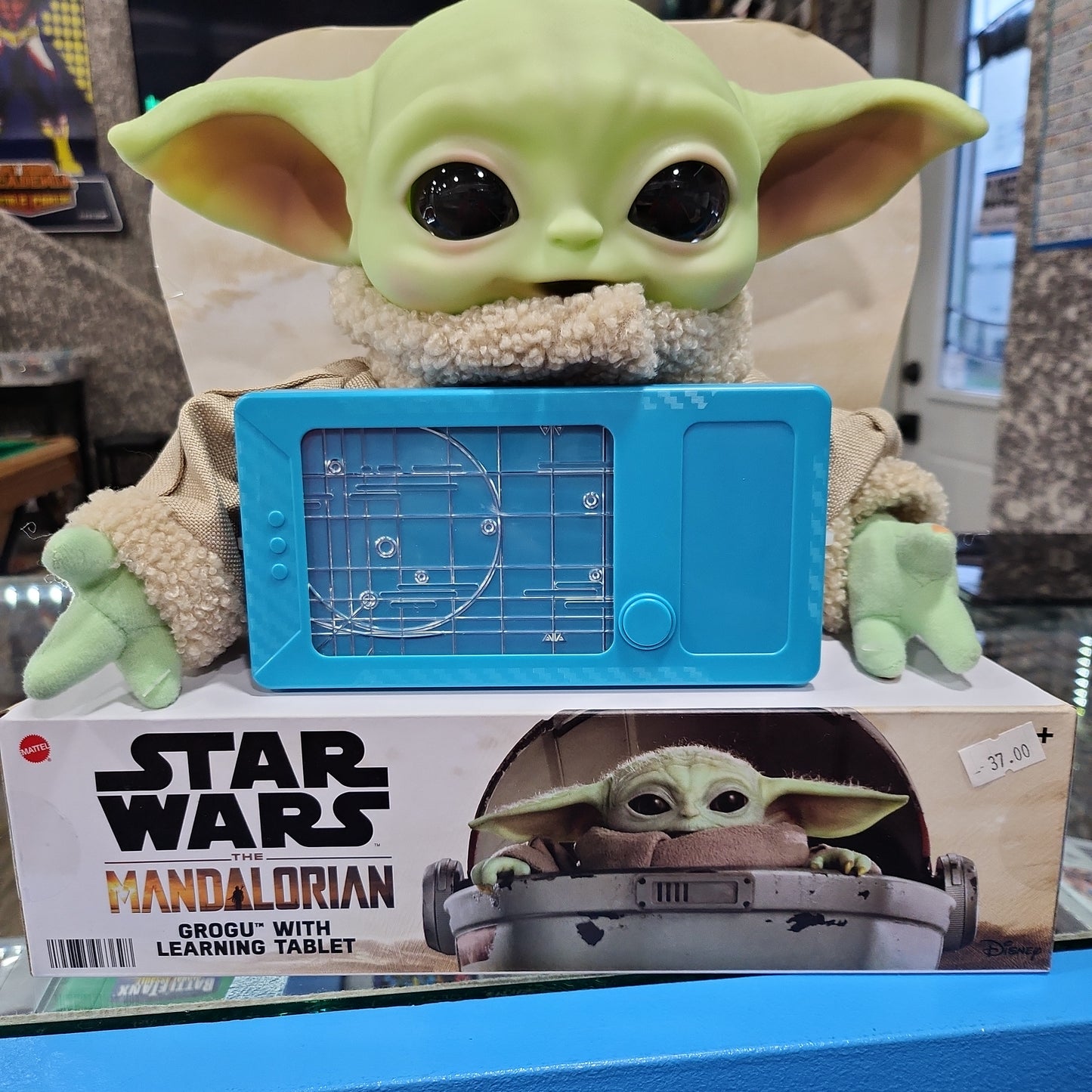 Star wars the mandalorian group with learning tablet matel