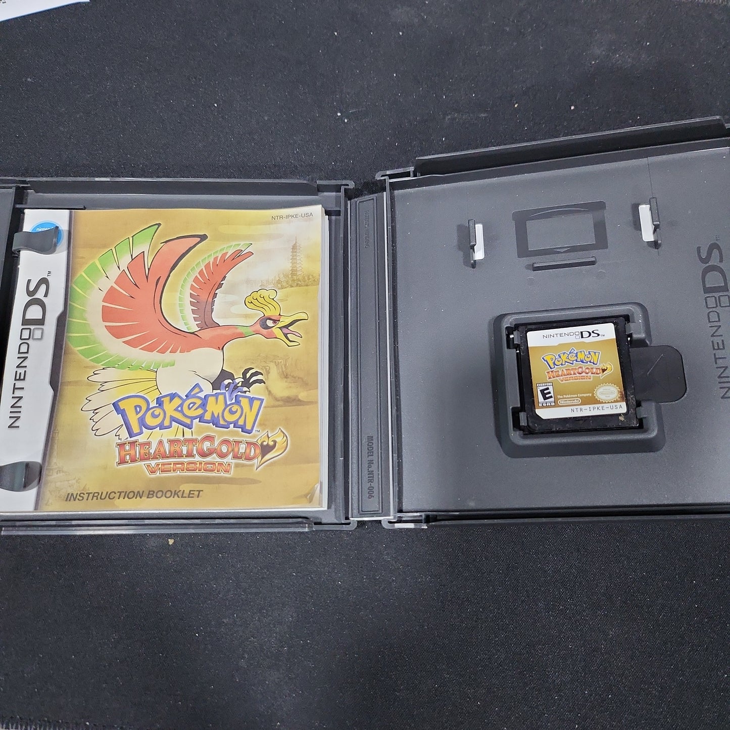 Pokemon heartgold ds cib