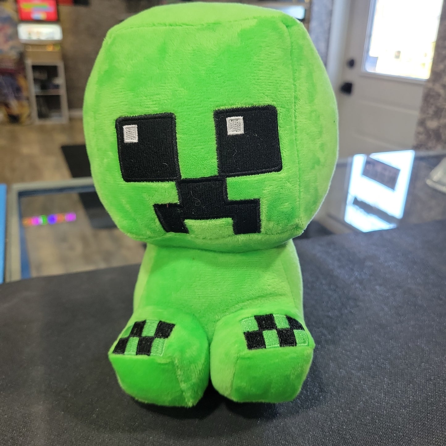 Plush creeper