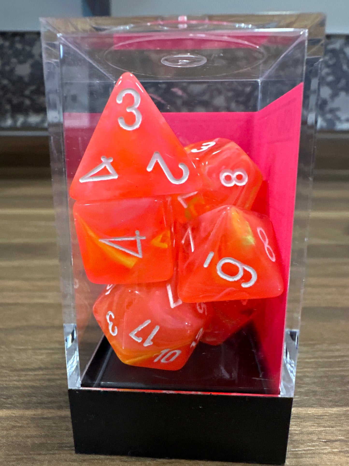 Festive Dahlia/White Polyhedral 7 Die Set