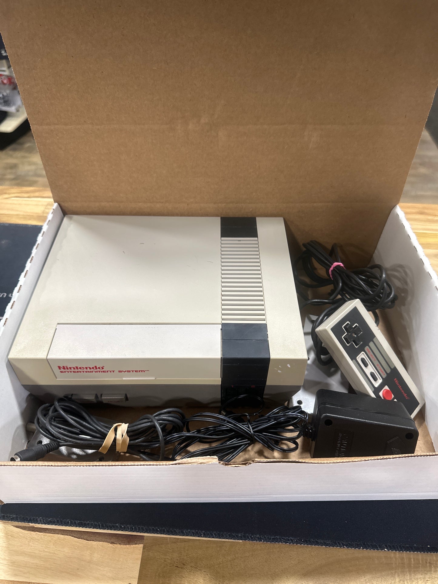 NES System Bundle With Flaws