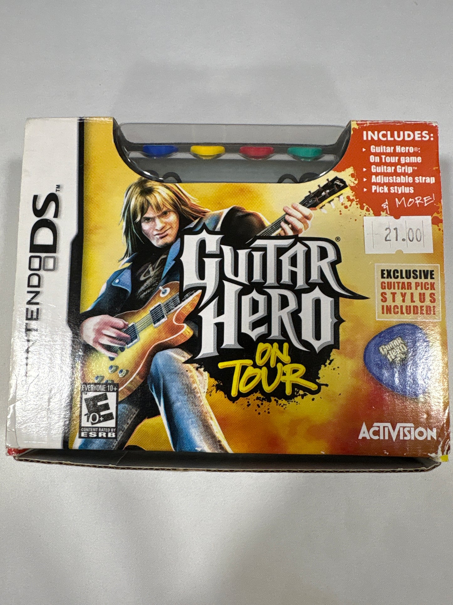 Guitar Hero on Tour (Guitar Grip bundle)Nintendo DS