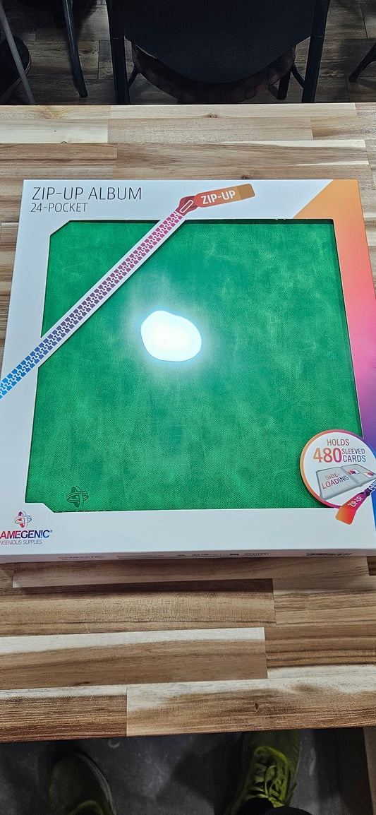 Gamegenics 24 Pocket Binder Green